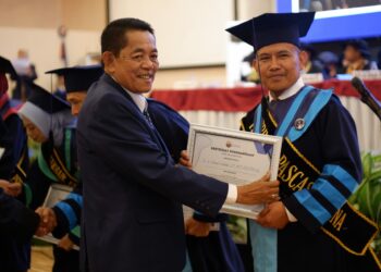 Dr. Ir. H. Slamet Widodo, S.T., M.T., IPM, ASEAN, Eng., meraih prestasi Wisudawan Terbaik Program Pascasarjana Unibos, di Balai Sidang 45, Rabu, (12/6/2024). (ist)