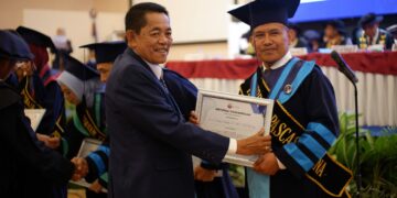 Dr. Ir. H. Slamet Widodo, S.T., M.T., IPM, ASEAN, Eng., meraih prestasi Wisudawan Terbaik Program Pascasarjana Unibos, di Balai Sidang 45, Rabu, (12/6/2024). (ist)