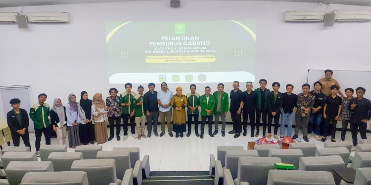 Pengurus Cabang Ikatan Pelajar Mahasiswa Indonesia Luwu Raya (PC-Ipmil Raya) Bandung Raya dilantik di Gedung Multimedia Bandung Techno Park, pada Ahad (9/6/2024) lalu