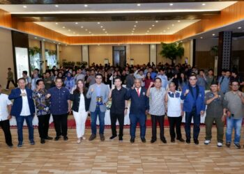 --Fakultas Teknik (FT) Universitas Bosowa (Unibos) menyelenggarakan Kuliah Umum bersama McGill University dengan menghadirkan Prof. Agus P. Sasmito, Ph.D selaku Associate Professor McGill Department of Mining and Industry & Material Engineeringdi Balai Sidang 45, Jumat (14/6/2024).