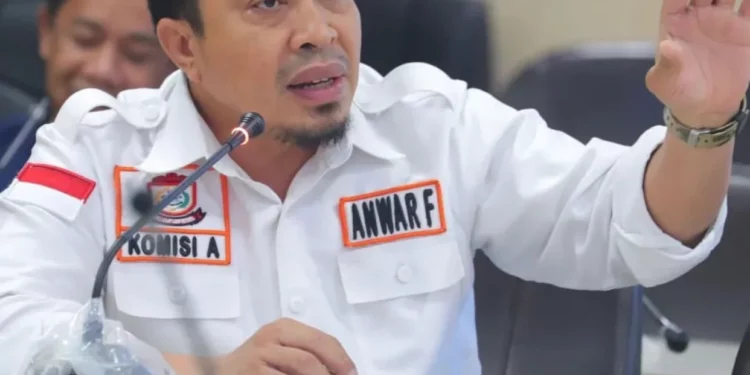 Ketua DPD PKS Makassar, Anwar Faruq