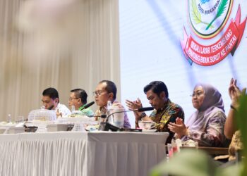 Wali Kota Makassar Moh Ramdhan Pomanto menggelar rapat bersama OPD lingkup Kota Makassar untuk menyukseskan Festival F8, di kediamannya, Jl Amirullah, Kamis (11/7/2024)