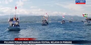 VIDEO: Puluhan Perahu Hias Meriahkan Festival Nelayan di Pinrang