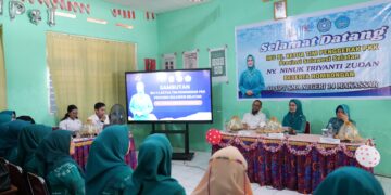 TP PKK Sulsel Serahkan Bantuan dan Edukasi Belajar di SMAN 14 Makassar