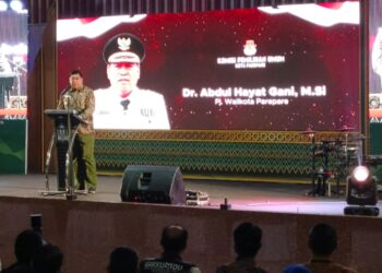 Foto: Ikbal/Pijarnews
Caption: Pj Wali Kota Abdul Hayat Gani saat memberi sambutan diacara Deklarasi Kampanye Damai Pemilihan Wali Kota dan Wakil Wali Kota Parepare Tahun 2024, di Auditorium Kampus IAIN Parepare.