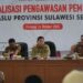 Keterangan Gambar:
Pj Walikota Parepare, Abdul Hayat Gani menjadi narasumber Sosialisasi Pengawasan Pemilihan secara tatap muka di Aula Kantor Bupati Pinrang. Foto: Faizal Lupphy/PijarNews.com