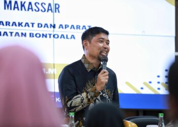 Penjabat Sementara (Pjs) Wali Kota Makassar, Andi Arwin Azis, melaksanakan kunjungan kerja (kunker) dan silaturahmi dengan jajaran Kecamatan Bontoala serta tokoh masyarakat, Kamis (24/10/2024)