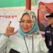 Calon Gubernur Sulawesi, Fatmawati Rusdi saat menggunakan hak pilihnya. (Foto: HeraldSulsel.com)