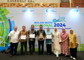 Pemerintah Provinsi Sulawesi Selatan (Sulsel) berhasil meraih penghargaan Indeks Maturitas Tata Kelola Standarisasi dan Penilaian Kesesuaian (SPK) Level 3 tahun 2024 dari Badan Standarisasi Nasional (BSN), di Jakarta Convention Centre (JCC), Rabu (20/11/2024)