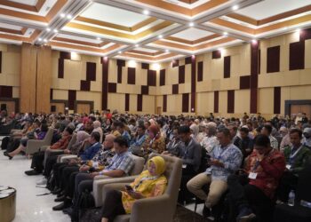 Lembaga Penelitian dan Pengabdian kepada Masyarakat (LPPM) Universitas Hasanuddin (Unhas) menggelar Seminar dan Monitoring Evaluasi (Monev) Akhir Riset Kolaborasi Indonesia (RKI) Perguruan Tinggi Negeri Badan Hukum (PTNBH) di Unhas Hotel and Convention, pada Kamis (5/12/2024)