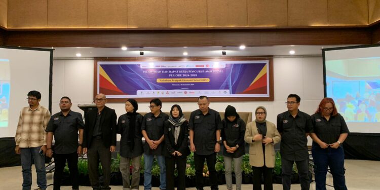 Pelantikan pengurus AMSI Sulsel Periode 2024-2028 di Hotel Claro, Selasa (10/12/2024)