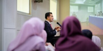 Fatriady MR, dosen Unismuh Makassar mempertahankan disertasinya dalam ujian promosi doktor di Kampus Teknik Unhas, Gowa, Senin (16/12/2024)