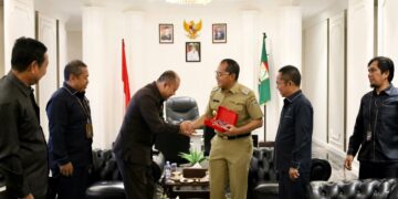 Danny Pomanto saat menerima kunjungan Ketua PN Makassar, Dr. I Wayan Gede Rumega S.H MH beserta rombongan, Selasa (14/1/2025)