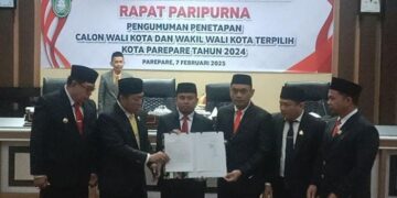 Caption: DPRD gelar rapat Paripurna pengumuman penetapan calon Wali Kota dan Wakil Wali Kota Parepare terpilih, Jumat (7/2/2025).