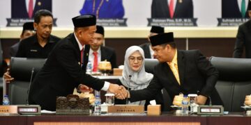 DPRD Provinsi Sulsel  menetapkan Andi Sudirman Sulaiman dan Fatmawati Rusdi sebagai Gubernur dan Wakil Gubernur Sulsel terpilih periode 2025 - 2030 melalui Rapat Paripurna yang digelar di Gedung DPRD Sulsel, Jumat (7/2/2025)