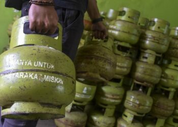 LPG 3 kilogram subsidi berwarna hijau atau yang selama ini dikenal dengan istilah "gas melon"