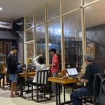 Terlalu Asyik Memutar Waktu