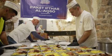 Setelah Sasar Bantu Gaza, Bosowa Peduli Beri Paket Iftar Ramadan di Al-Quds