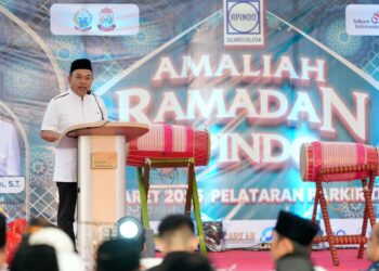 Sekretaris Daerah (Sekda) Provinsi Sulawesi Selatan, Jufri Rahman, membuka kegiatan Amaliah dan Bazar Ramadan Apindo yang digelar di pelataran parkir PT. Telkom, Jalan AP Pettarani, Makassar, Sabtu (8/3/2025)