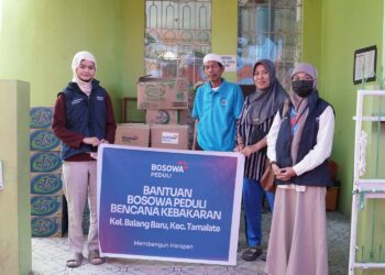 Bosowa Peduli Salurkan Bantuan kepada Korban Bencana Kebakaran di Kelurahan Balang Baru