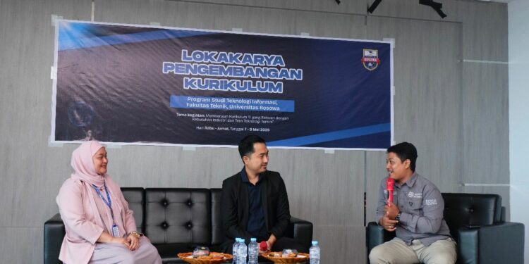 Program Studi Teknologi Informasi (TI) Fakultas Teknik (FT) Universitas Bosowa (Unibos) menyelenggarakan Sharing Session dalam Lokakarya Pengembangan Kurikulum. Kegiatan dilaksanakan di Gedung 2 Lt. 5 Fakultas Teknik Unibos, Rabu (7/5/2025)