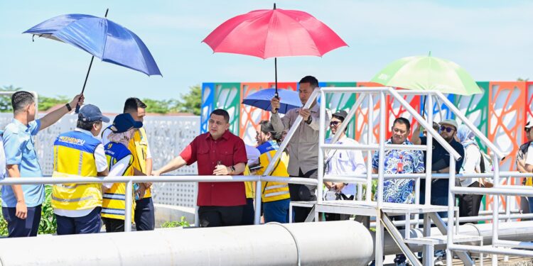 Kunjungan kerja Direktur Jenderal Cipta Karya Kementerian Pekerjaan Umum dan Perumahan Rakyat (PUPR), Dewi Chomistriana, S.T., M.Sc., ke Instalasi Pengolahan Air Limbah (IPAL) Losari, Selasa (13/5/2025)