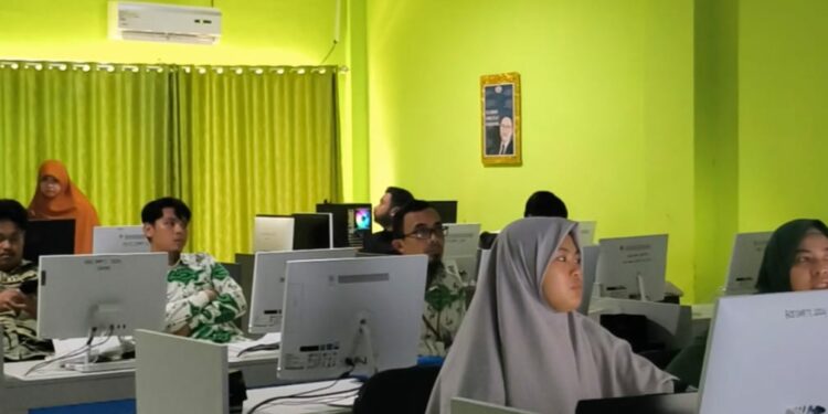 Institut Teknologi Bacharuddin Jusuf Habibie Beri  Pelatihan Latex kepada  Guru SMA IT Sohwatul Is’ad untuk Penyusunan Modul