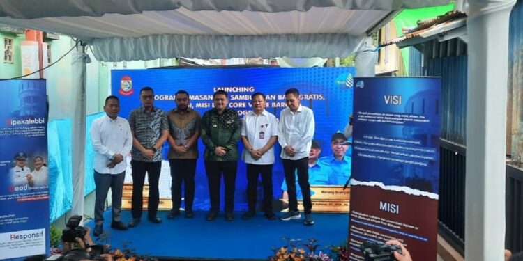 Program Pemasangan sambungan Baru gratis yang digagas Pemerintah Kota Makassar di bawah kepemimpinan Munafri Arifuddin yang dieksekusi oleh Perumda Air Minum (PDAM) Kota Makassar resmi diluncurkan Kamis (26/6/2025)