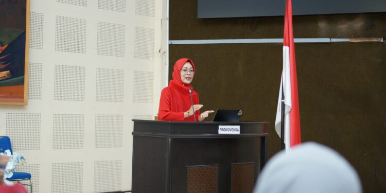 Dosen Pendidikan Bahasa Inggris Unibos Raih Gelar Doktor, Angkat Isu Hybrid Learning dalam Pendidikan Tinggi