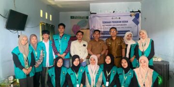 Sinergi Mahasiswa KKN IAIN Parepare-Warga Batu Noni: Edukasi Stunting, Salurkan BLT, dan Paparkan Program kerja
