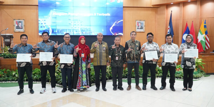 Pusjar SKMP LAN Kukuhkan Lulusan PKA XVI-XVII untuk Tata Kelola Baik dan Siap Pimpin Perubahan