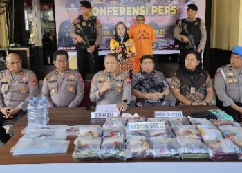 Koper Bertuliskan “Naga Api” Itu Ternyata Berisi 20 Kg Sabu