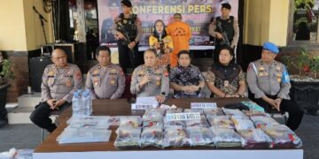 Koper Bertuliskan “Naga Api” Itu Ternyata Berisi 20 Kg Sabu