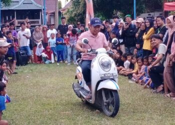 Berkolaborasi dengan Mahasiswa KKN, Ini Keseruan Lomba Gebyar-gebyar 17-an di Desa Bojo, Barru