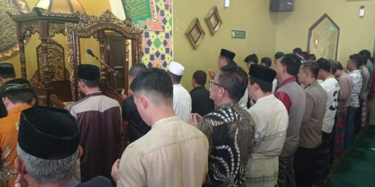 Ikut Berduka Cita, Polres Parepare Gelar Salat Gaib untuk Almarhum Affan Kurniawan