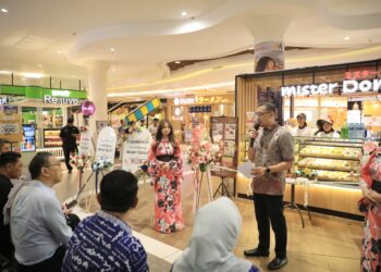 Resmikan Mister Donut, Sekda Zulkifly Harap Beri Pertumbuhan Ekonomi Makassar