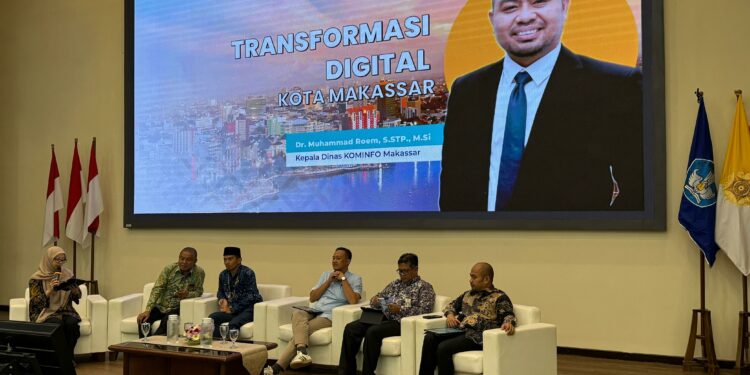 Kepala Dinas Komunikasi dan Informatika (Diskominfo) Kota Makassar Dr. Muhammad Roem jadi pembicara dalam Seminar Nasional Gadjah Mada Digital Transformation Governance Index (GMD-DTGI)