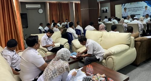 Wakil Bupati Sidrap, Nurkanaah, Pimpin Rakor Elektronifikasi Transaksi Pemerintah Daerah (ETPD) serta Monitoring dan Evaluasi PAD, Senin (6/10/2025)