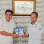 Dorong Literasi Akademik, Dosen Sumbangkan Karya Ilmiah ke Perpustakaan Kampus IAIN Parepare