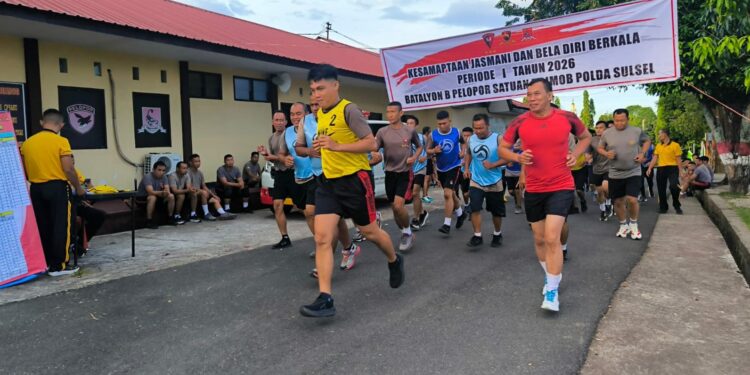 Personel Batalyon B Pelopor Satuan Brimob Polda Sulsel jalani tes kesamaptaan di Markas Batalyon. Foto: Humas Brimob