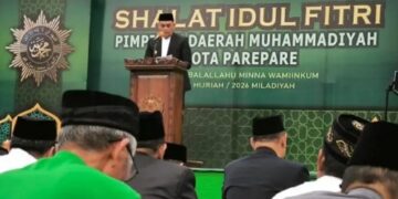 Wawali Parepare Salat Id di Lapangan Andi Makkasau, Singgung Kemiskinan Turun hingga Tantangan Anggaran Rp100 M