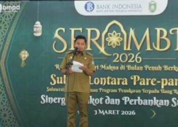 Wali Kota Parepare Tasming Hamid Buka Serambi BI, Warga Antusias Tukar Uang Baru Jelang Lebaran