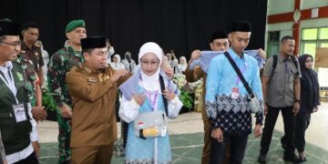 Haru Warnai Pelepasan JCH Parepare, Tasming Hamid Sampaikan Pesan Ini