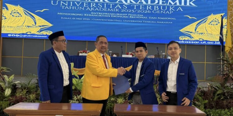 Penandatanganan naskah kerja sama dilakukan langsung oleh Direktur UT Makassar, Prof. Dr. H. Abdul Rahman Rahim, S.E., M.M., dan Ketua Wilayah ICMI Muda Sulawesi Selatan, Dr. Muhammad Tang, S.H.I., M.S.I., didampingi Sekretaris Umum Dr. Abdul Azis dan Sekretaris 1 Ismail, SE., MM