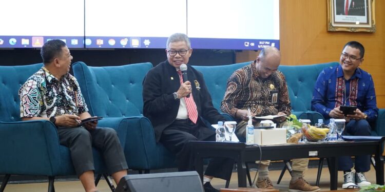 Komisi II DPR RI melakukan Kunjungan Kerja Pengawasan ke Pusat Pembelajaran dan Strategi Kebijakan Manajemen Pemerintahan (Pusjar SKMP) LAN RI pada Kamis (7/5/2026)