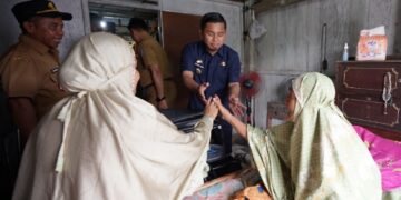 Wali Kota Parepare Antar Langsung Rastra dan Kursi Roda ke Rumah Warga