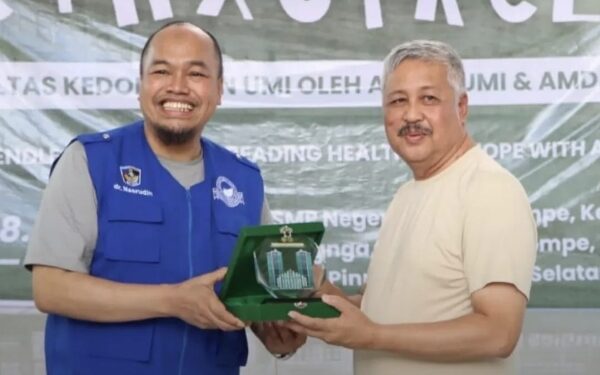 Bupati Pinrang Apresiasi Bakti Sosial Mahasiswa UMI, 300 Warga Ikut Cek Kesehatan Gratis