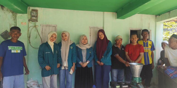 Tim PKM Unhas dan Umma Ubah Limbah Ikan dan Cangkang Kepiting Menjadi Pakan Ayam