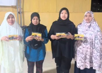 Program peningkatan kualitas produksi dan pemasaran produk unggulan rumput laut Unibos di Desa Ampekale, Kecamatan Bontoa, Kabupaten Maros
