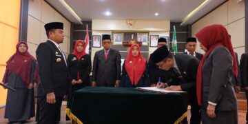Wali Kota Parepare Lantik Direktur Perumda Air Minum Tirta Karajae dan Pejabat Struktural